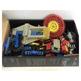 Lot of assorted Lego pieces