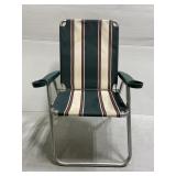 Vintage metal frame folding lawn chair