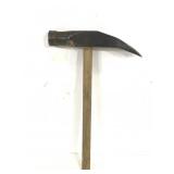 Precision nail hammer