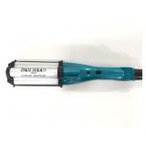 Bed Head wave artist hair crimper