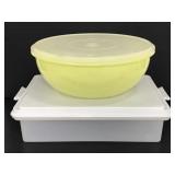 Lot of 2 vintage Tupperware containers w/ lids