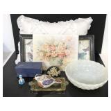 Lot of pretty floral and other home decor items