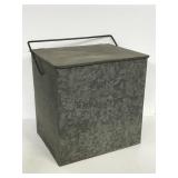 Metal Twin Pines storage box w/ handle