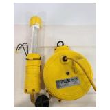 Bayco hanging work light w/ retractable cord