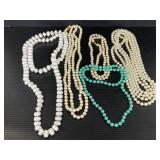 Lot of vintage faux pearl & beaded necklaces