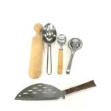 Lot of five assorted kitchen utensils