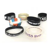 Seven rubber support bracelets