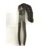 Chain style wire cutters