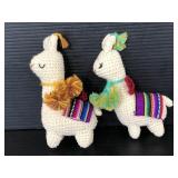 Two mini crocheted llamas