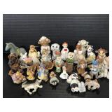 Lot of assorted small figurines/ ornaments