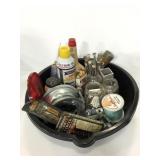 Lot of assorted garage items