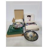 Vintage collectors plates with boxes