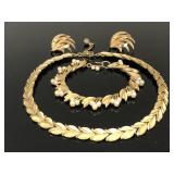 Trifari gold tone necklace, bracelet & earring set