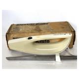 Vintage Hamilton Beach Scovill Electric Knife