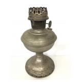 Aladdin vintage metal oil lamp
