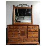 Vaughan of Virginia dresser chest with mirror