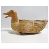 Wood and straw duck decor piece