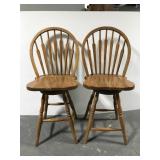 Pair of swiveling wood bar stools