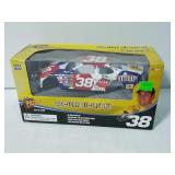 Elliott Sadler 1:24 scale die cast kit