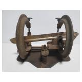 Skate blade and sharpening clamp