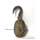 Metal pulley with hook