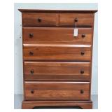 Vaughan Bassett wood 4 drawer chest dresser