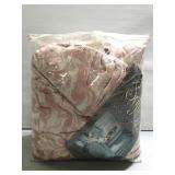 Soft Sculpture pink comforter
