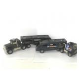 2 vintage car carriers Tonka & Hemco