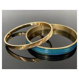 Pair of vintage bangle bracelets - Monet & brass