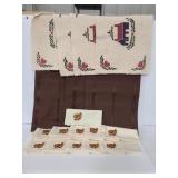 Vintage Placemats and cloth napkins