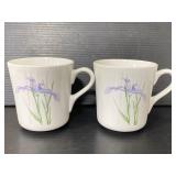 Pair of Corelle coordinates stoneware mugs