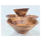 Set of four wood salad bowls