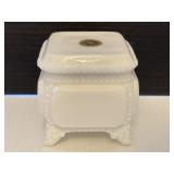 Westmoreland vintage milk glass trinket box