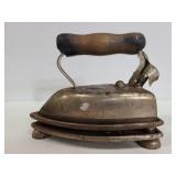 Antique American Beauty No 6 1/2B iron