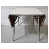 Mid century Formica top drop leaf dinette table