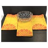 Williams-Sonoma cloth napkins & centerpiece bowl