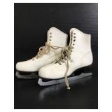 Size 9 vintage ice skates