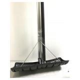 Roof snow shovel