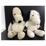Two vintage plush Snoopy toys