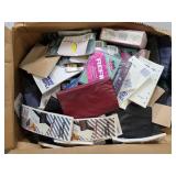 Box of assorted mini binders, list pads & refills