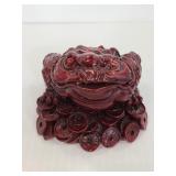 Red jeweled chinese frog small resin figurine