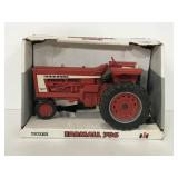 1995 metal ERTL farmall 706 tractor 1:16 scale