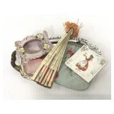 Lot of vintage ladies items