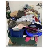 Huge pallet of clothing