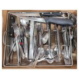 Lot of assorted cutlery