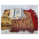 Tablecloth, runners & placemats