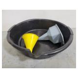 Plastic Drip pan and 2 funnel combo