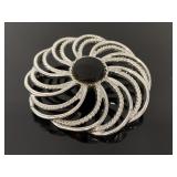 Vintage signed Sarah Coventry brooch