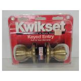 Kwikset keyed entry doorknob set