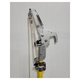 Tree branch cutting tool